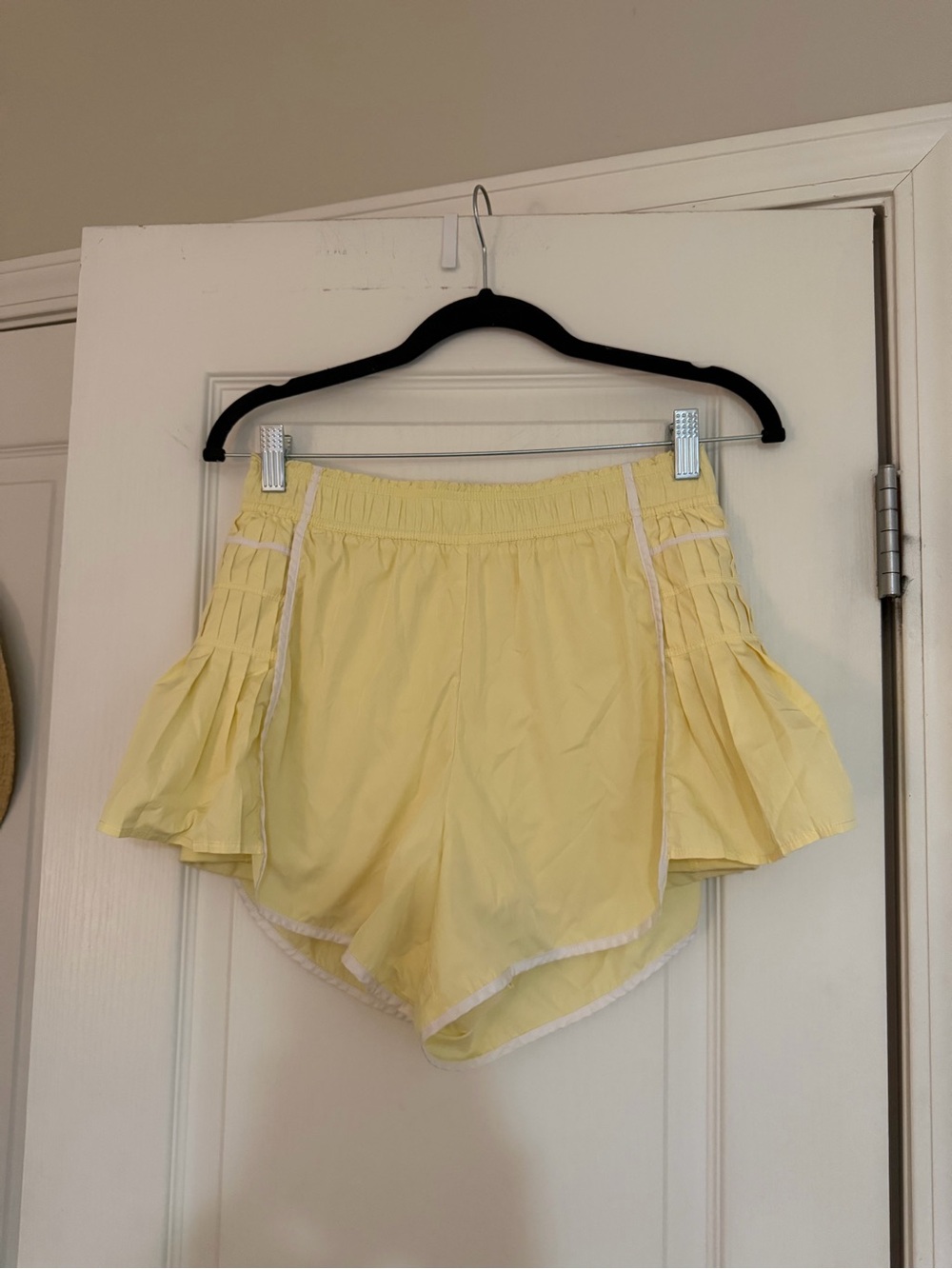 Yogalicious Women's Yellow Pleated Side-Panel Athletic Shorts, size s
